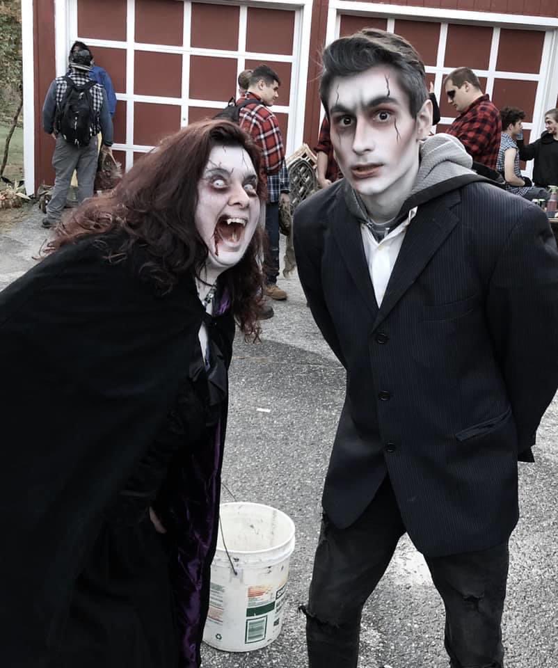 AmbrosiniJoey's tweet photo. Dear mother,
Happy Mother’s Day! I wish I can see you and my brothers and sisters in Hemlock Manor but I have run off to feed on worthless souls!
Love your son,
Samuel!
#HappyMothersDay #VampNation #LegendsOfFear #HauntedAttraction #Undead https://t.co/bc943yhtp3