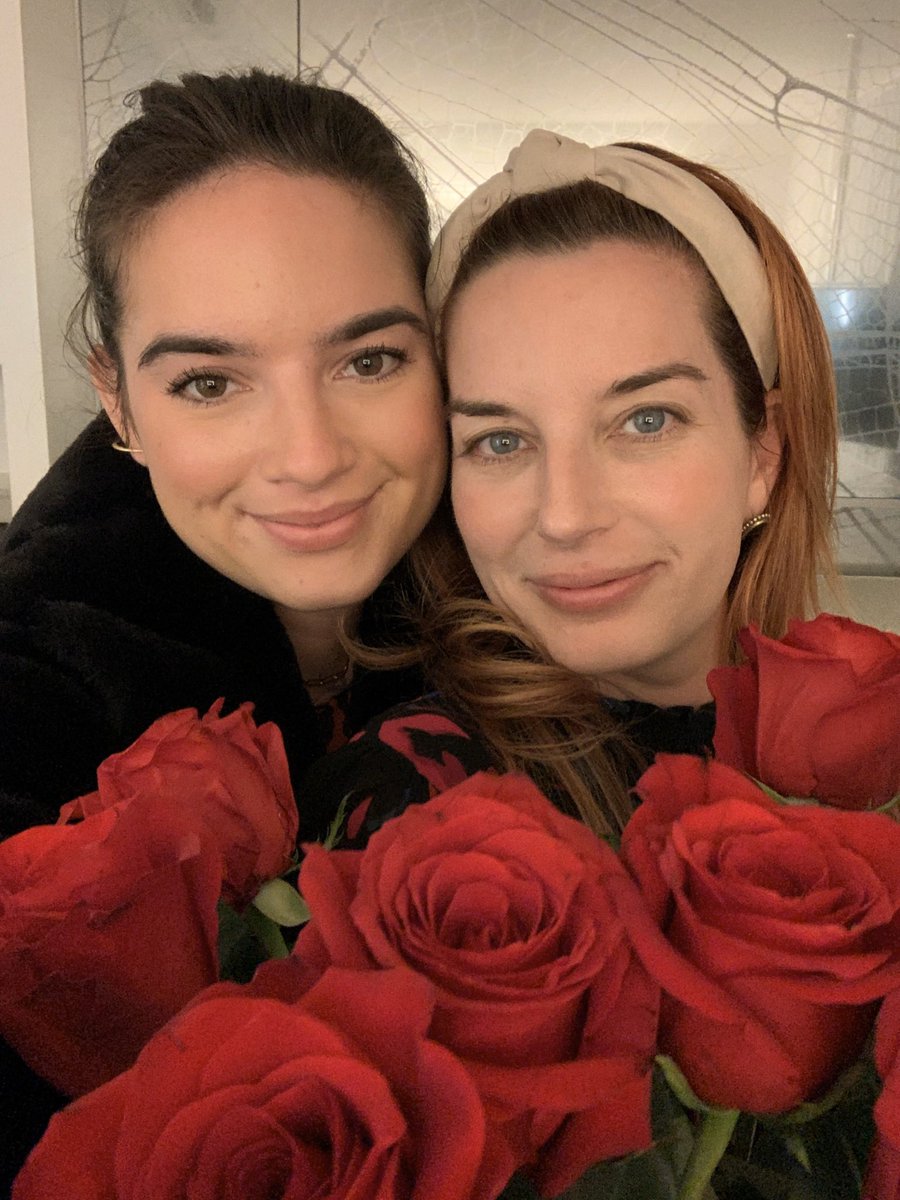 natalinanoel's tweet photo. Tell your mother ya luv her!! https://t.co/lslDKlgAvs