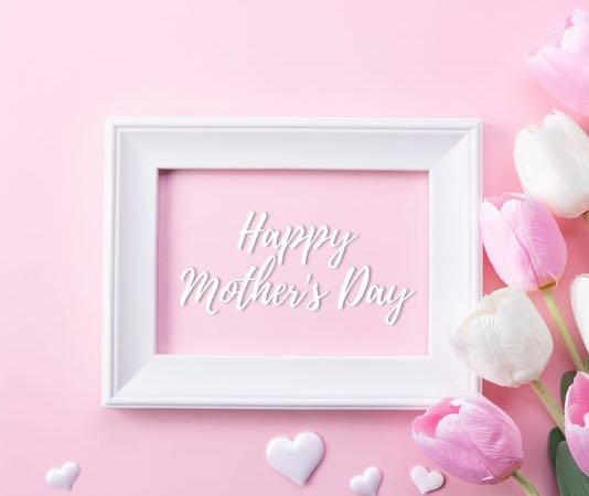 SoLoNutrition_'s tweet photo. To the moms that raised us and shaped into who we are, who bandaged our scraped knees and put notes in our lunches, who helped with homework and who celebrated at our graduation. We love you moms. 

#happymorhersday #solonutrition #lowgi #lowglycemic #smartsnacks #nocrashcrave https://t.co/ExB3Gq2NhU