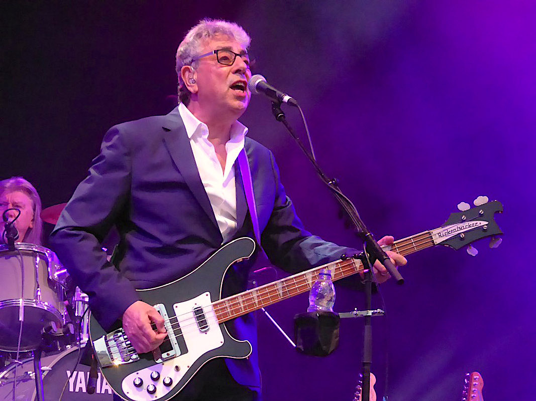 HAPPY 74TH BIRTHDAY GRAHAM GOULDMAN      May 10, 1946

10cc
Wax 