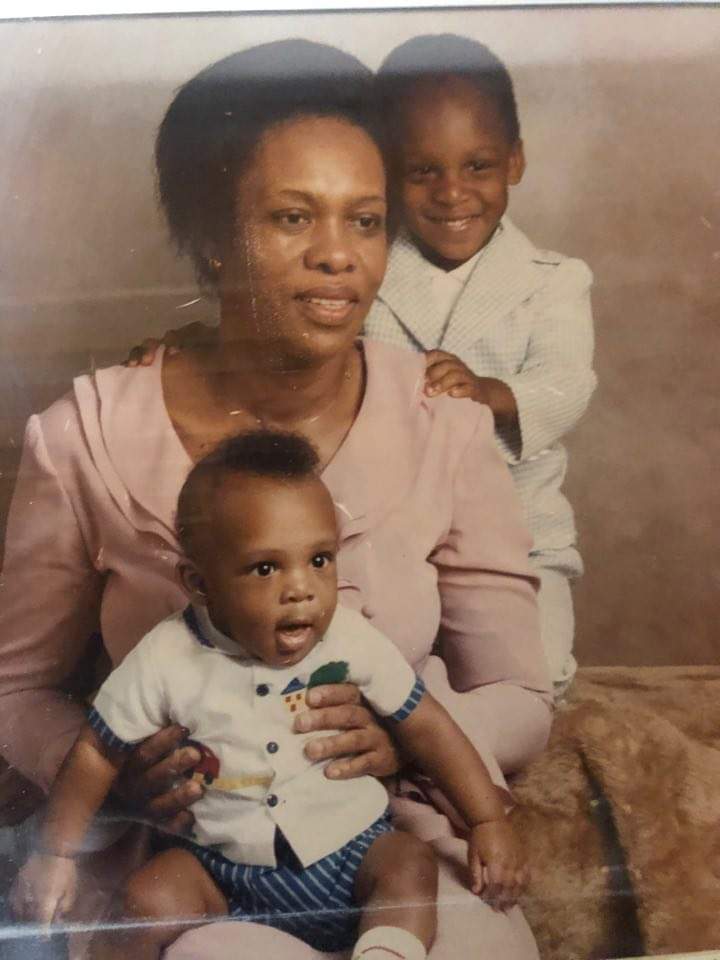 Abocco's tweet image. Happy Mother’s Day 👩 to my mum Esther Ulzen-Appiah. 

Wondering when &amp;amp; how I started smiling like this in pictures when my brother (looking like Mr T lol 😆 ) and I were becoming a handful for my mum 😂 

A mother’s love runs deep.

God bless all our mothers ❤️

#MightyAfrican