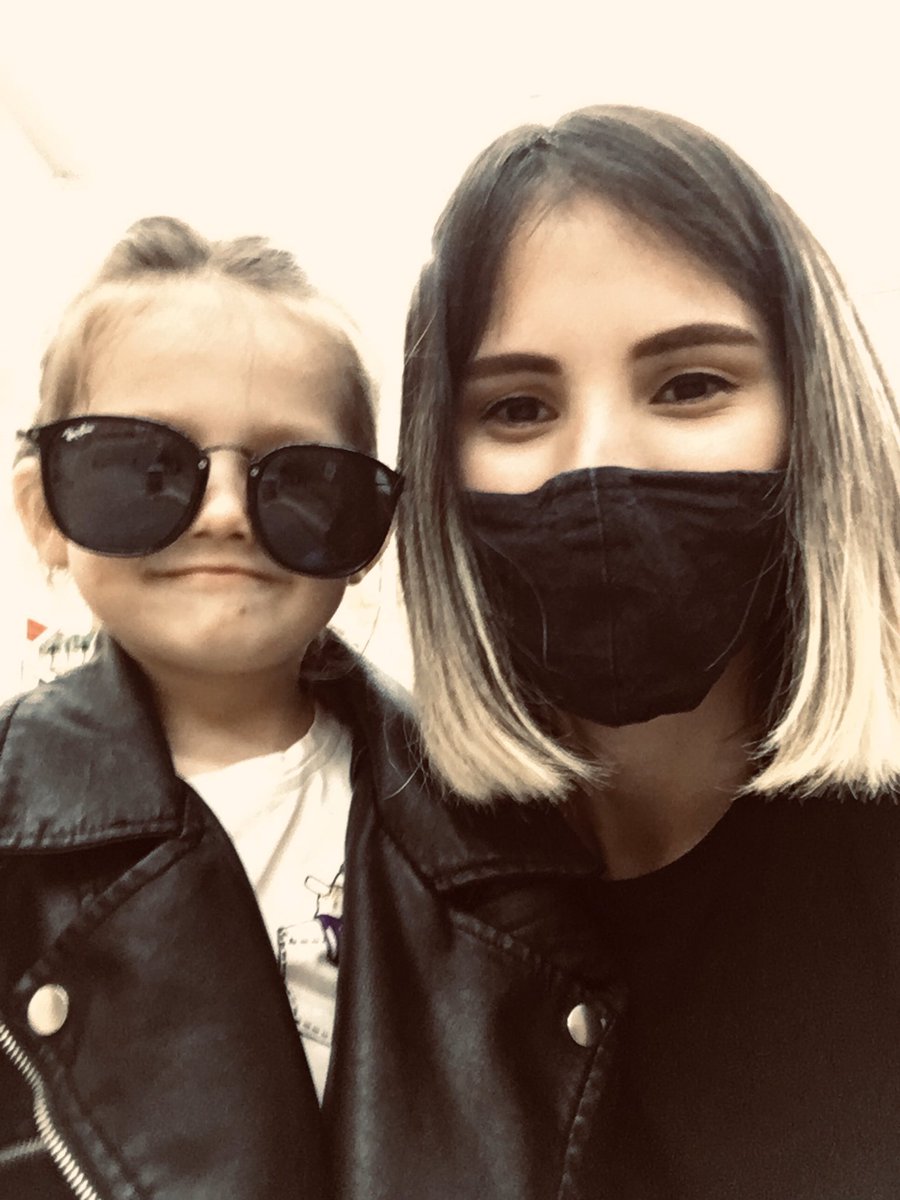 AlinkaIl4enko's tweet photo. Мои племянницы 😇 https://t.co/J4F0NCiUc8