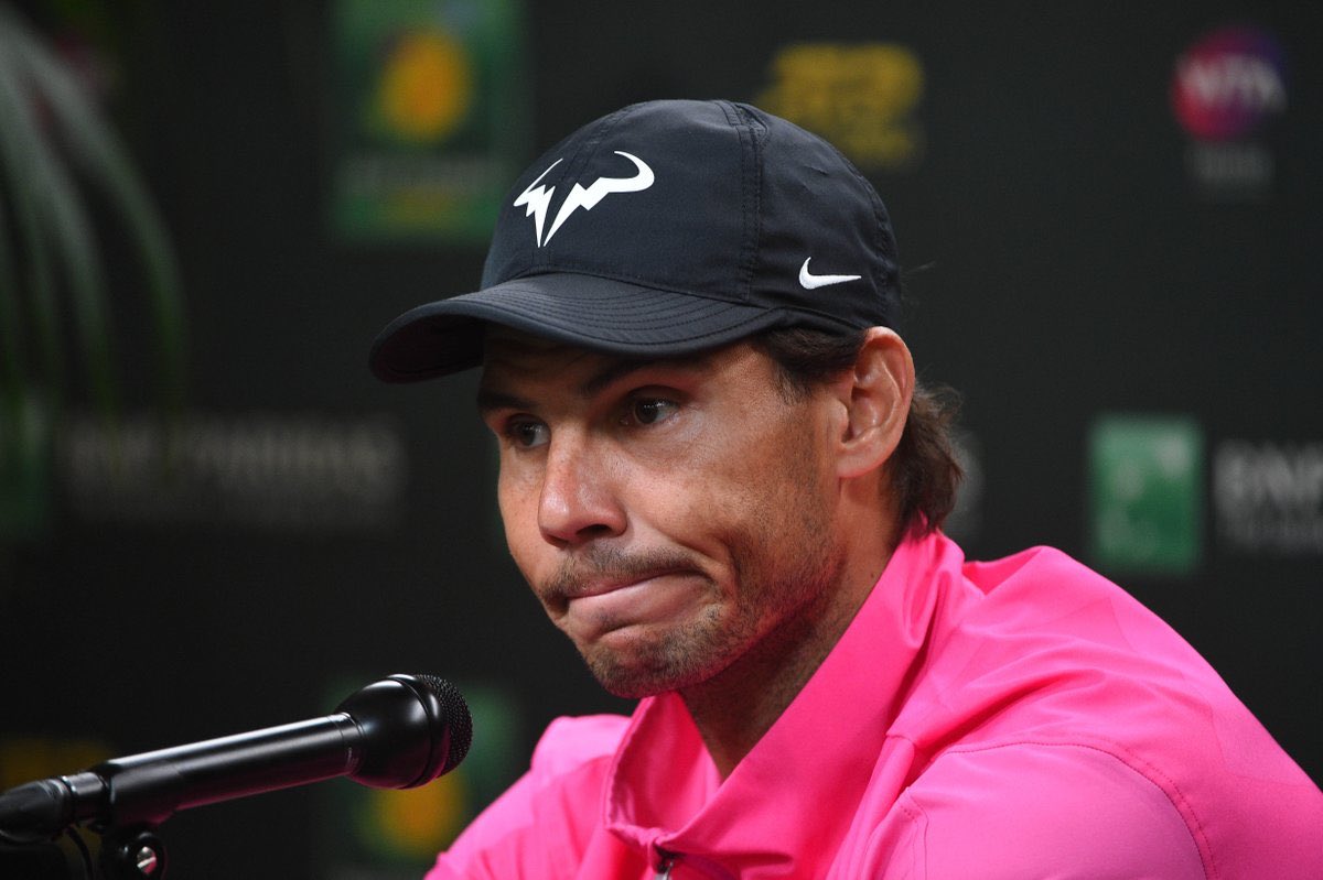 Indian Wells starts. Rafa looks well but in the QF match against Khachanov his knee bothers him. He finishes the match winning it but has to withdraw from the following sf against Roger.R1 Donaldson 6-1/6-1R2 Schwartzman 6-3/6-1R3 Krajinovic 6-3/6-4QF Khachanov 7-6/7-6RET.