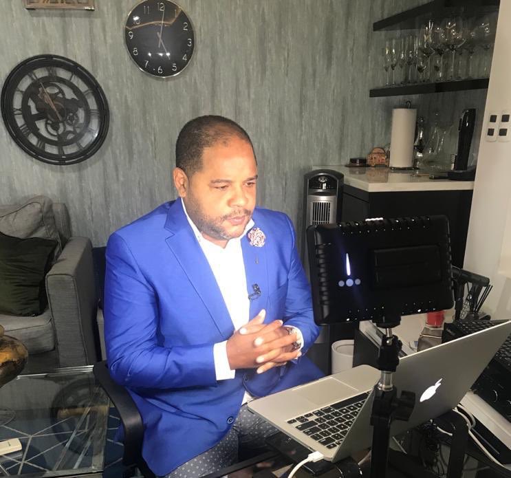 mascercard's tweet photo. @Daryterrero1 es maestro, comunicador y político. Se desempeña como consultor comunicacional, analista político y experto en materia de legislación sobre Movilidad, Tránsito, Transporte Terrestre y Seguridad Vial. 💫🇩🇴💫t https://t.co/i0tTetUiQU
