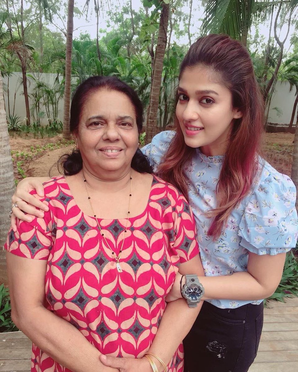 nayantharaau's tweet photo. #MothersDay q https://t.co/aUc7ToBqCF