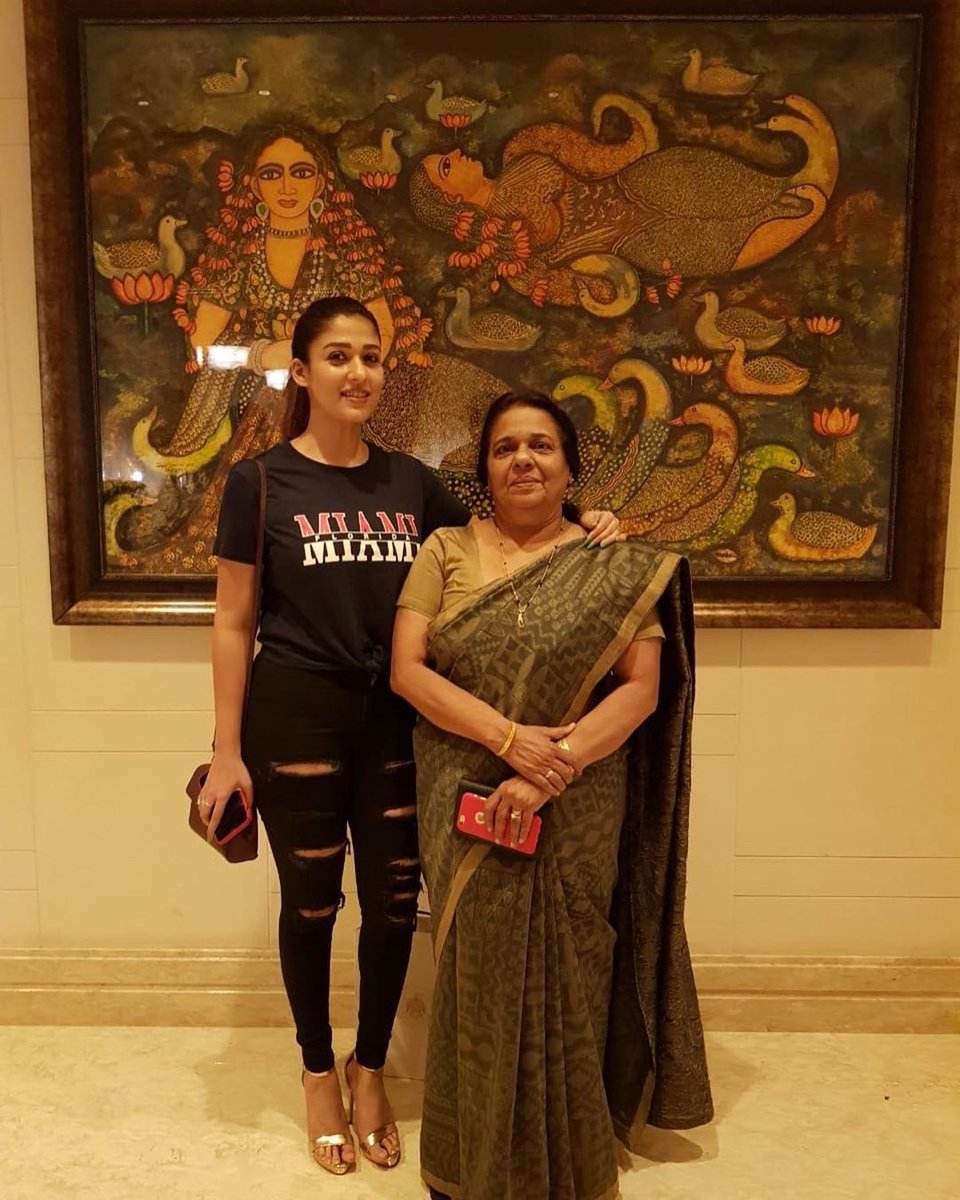 nayantharaau's tweet photo. #MothersDay q https://t.co/aUc7ToBqCF