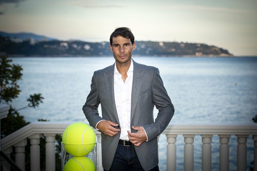 April brings the clay court season. Rafa attends the Monte Carlo Master’s draw ceremony.