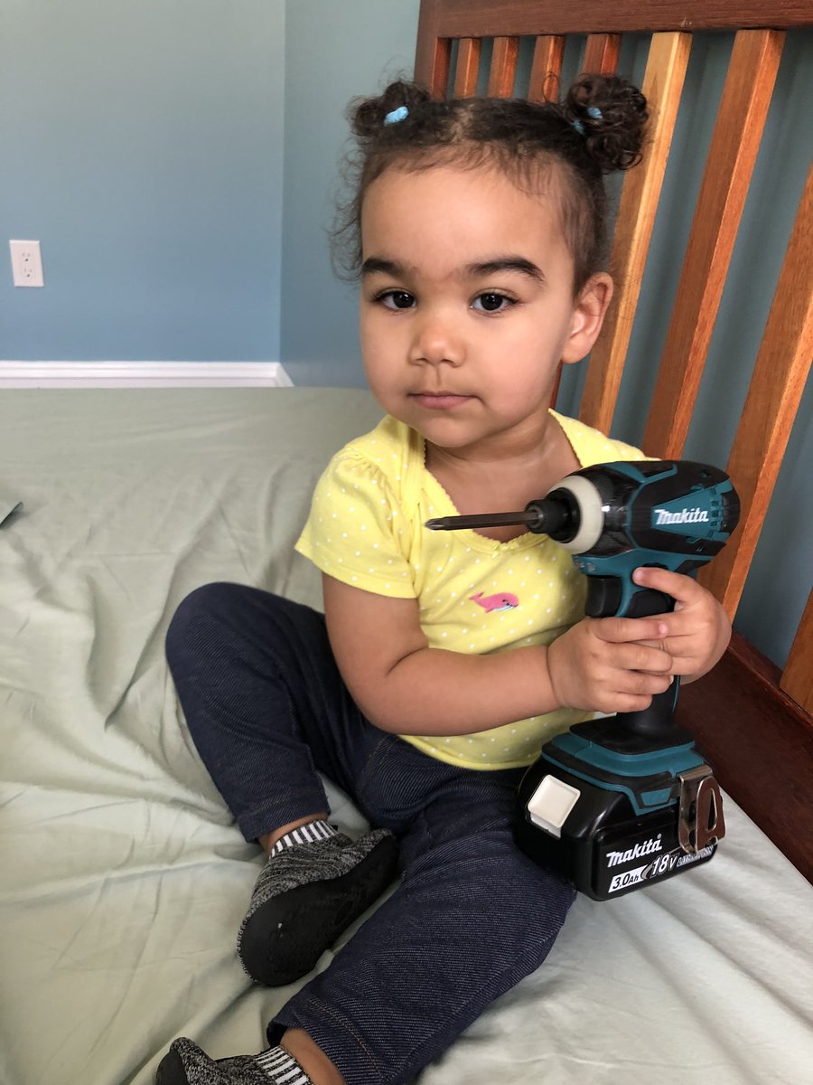 two_step_eve's tweet photo. My daughter, helping us move back into our house... @MakitaTools https://t.co/LQHfwphKtM
