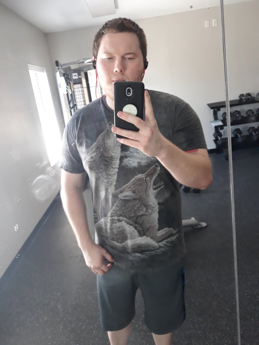 Gamsterworld's tweet photo. Sunday training #Sub4Sub #subscribers #Sub2Sub #youtube #youtuber #gamer #gaming #lifestyle #life #fit #gymmotivation #gym #training #life #fitness #fitgoals #martialarts #SundayThoughts #SundayFunday #sundayvibes https://t.co/MrDGMr8HE2