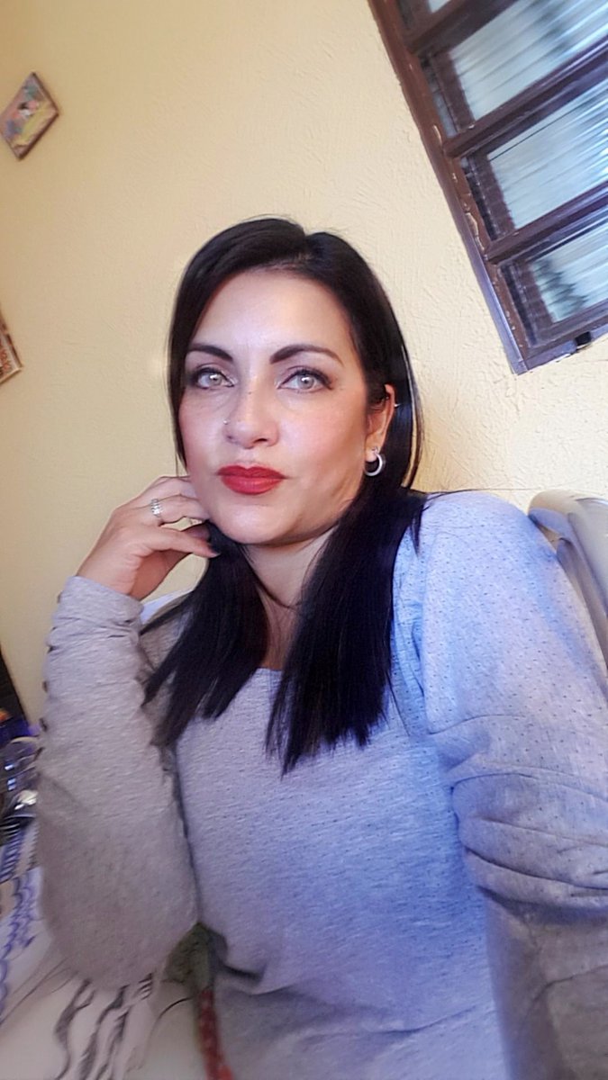 Edy_pitufa's tweet photo. I'm happy with myself, with the woman that I am, God and my family are with me and I don't need anymore in my life . https://t.co/WaLAO1Q3oJ