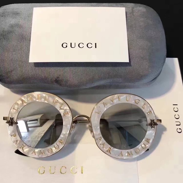 FashionMaden's tweet photo. GUCCI https://t.co/fi4GA8zNu2