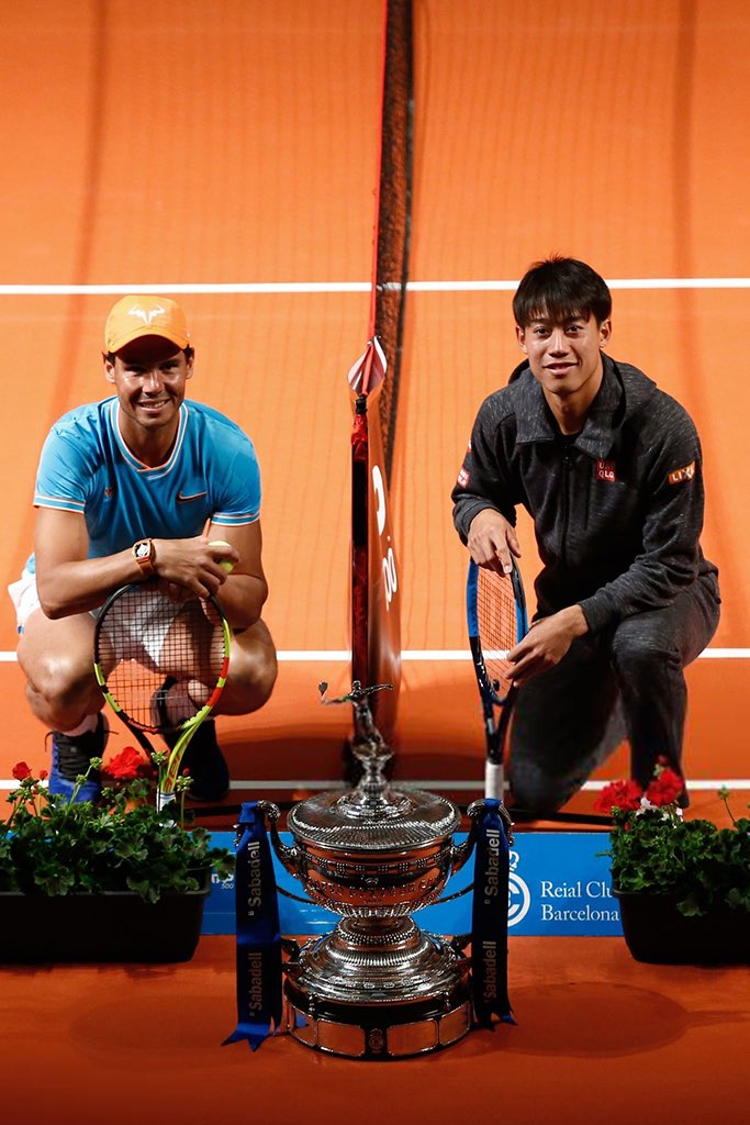 Rafa leaves Monte Carlo and flies to Barcelona where participates in the promotional event of the Barcelona Open Banc Sabadell with Kei Nishikori.