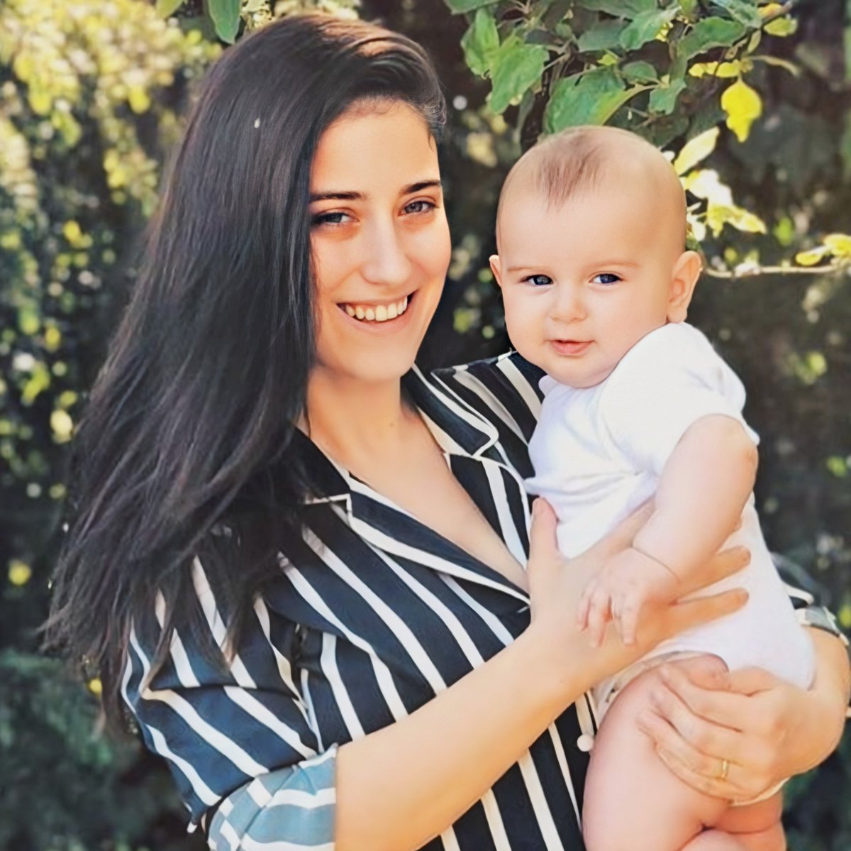 lhk_forever's tweet photo. Canım annem ; günümüz kutlu olsun 💘 😍 @HazalKaya110 

#HazalKaya #fikretali https://t.co/qfjipLeVPR