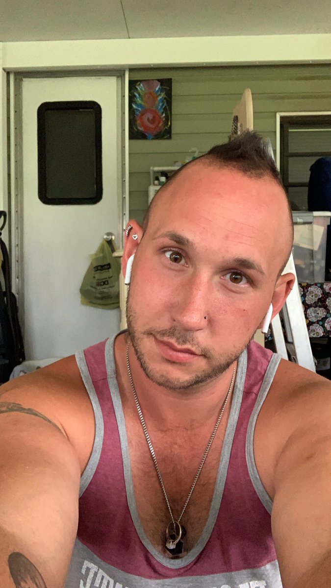 dannythemedium's tweet photo. #kiss #lgbt #gay #gayboy #sexy #eyes #psychic #gaypsychic #love https://t.co/llDMxc5Ru7