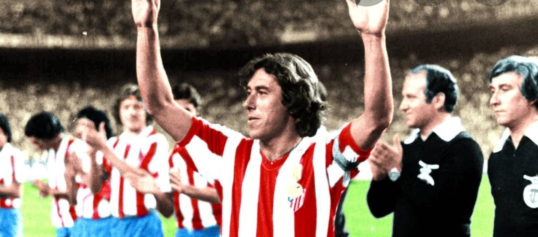 Après 17 ans au club , Adelardo décide de raccrocher les crampons , il devient le joueur le plus capé du club avec 401 matchs . Il aura marquer l& #39; @Atleti grâce à sa rage de vaincre , mais aussi grâce à son talent hors du commun , il à été un des meilleurs milieu de sa génération.