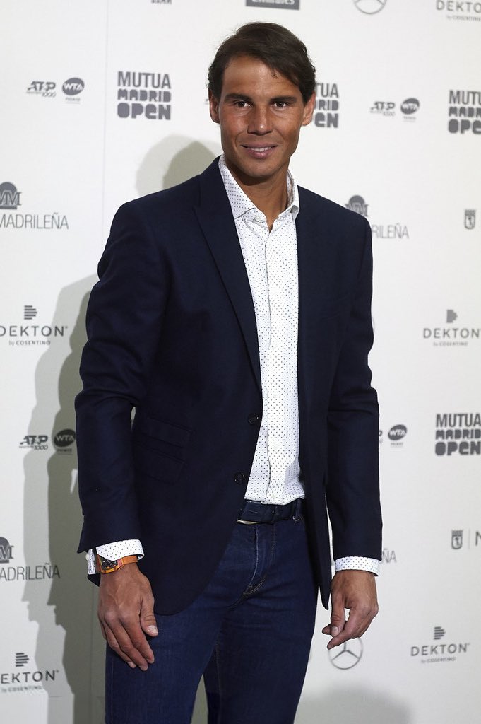 Rafa lands in Madrid with slightly better feelings in May 3rd and attends the presentation of the Mutua Madrid Open at the Prado Museum with Garbiñe Muguruza.