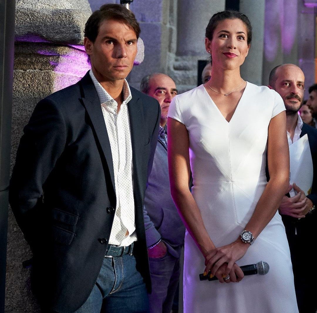 Rafa lands in Madrid with slightly better feelings in May 3rd and attends the presentation of the Mutua Madrid Open at the Prado Museum with Garbiñe Muguruza.