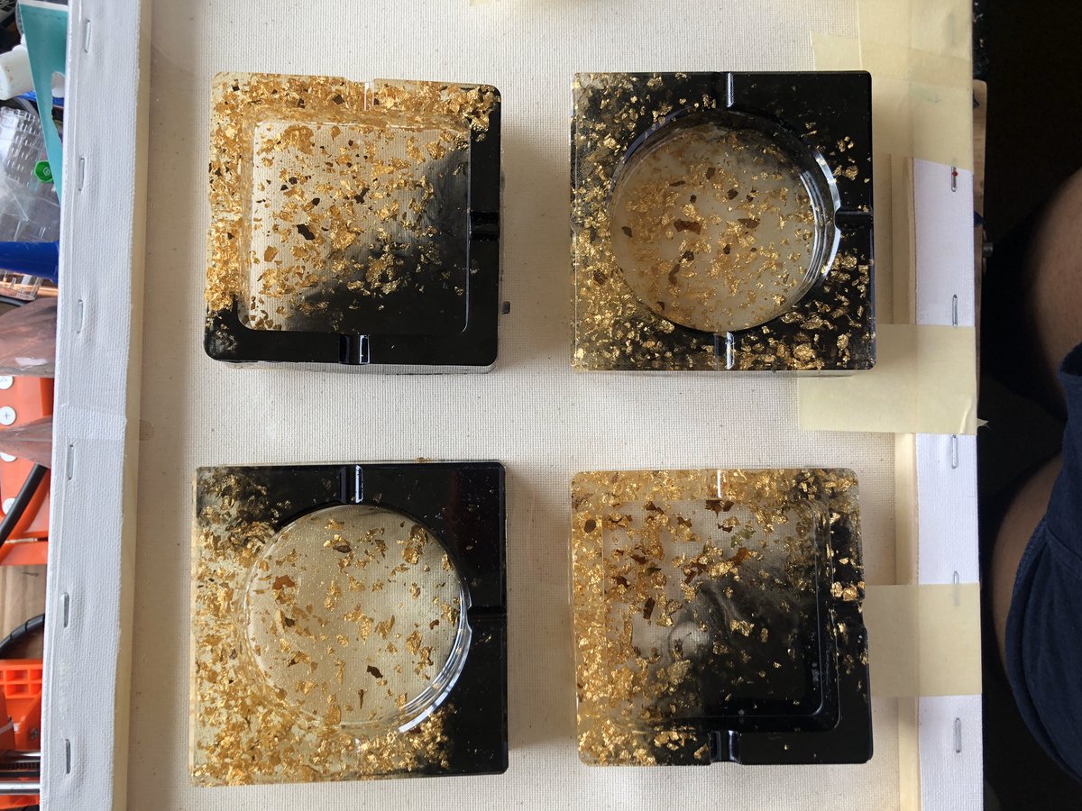IsntThatBAWSE's tweet photo. So my cousin died 6 years ago &amp; I saved the last blunt he rolled&amp;smoked. I finally decided to do sum with it so I made these ashtrays and Infused his blunt and weed inside for the moms in my family on Mother’s Day. Y’all think they’ll like it ? 🤔 ( they all smoke ) https://t.co/MwPso156k1