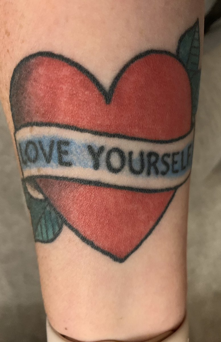 SeraLou75's tweet photo. If someone talked to you the way you do to you I’d put their teeth through.... #TimsTwitterListeningParty @idlesband #JAAAOR https://t.co/CECmcVdh2n