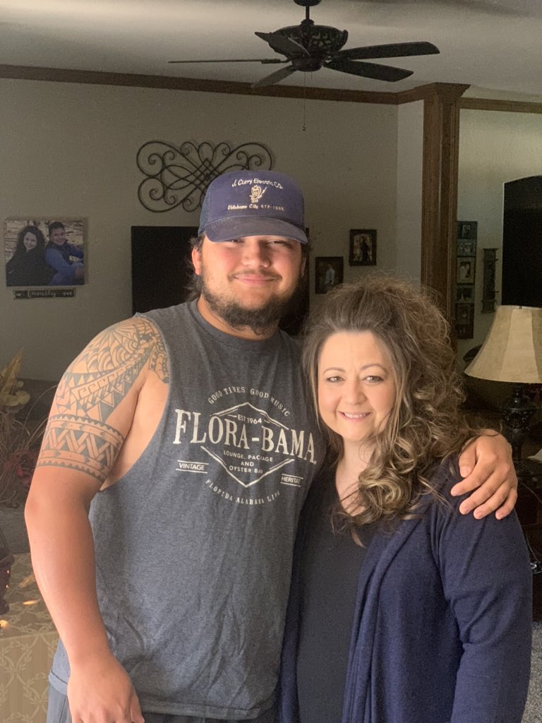 jakecookcurry's tweet photo. So God made a mother ❤️ https://t.co/FSR5O6c8s6