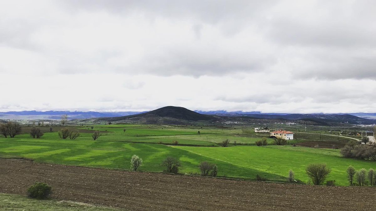 evrenkoyu's tweet photo. Mayıs Ayında Yemyeşil Memleket 🌿🌿
•
Fotoğraflar için Fuat Güneş’e Teşekkür Ederiz..

🗓 10.05.2020 https://t.co/12qA2dkAco