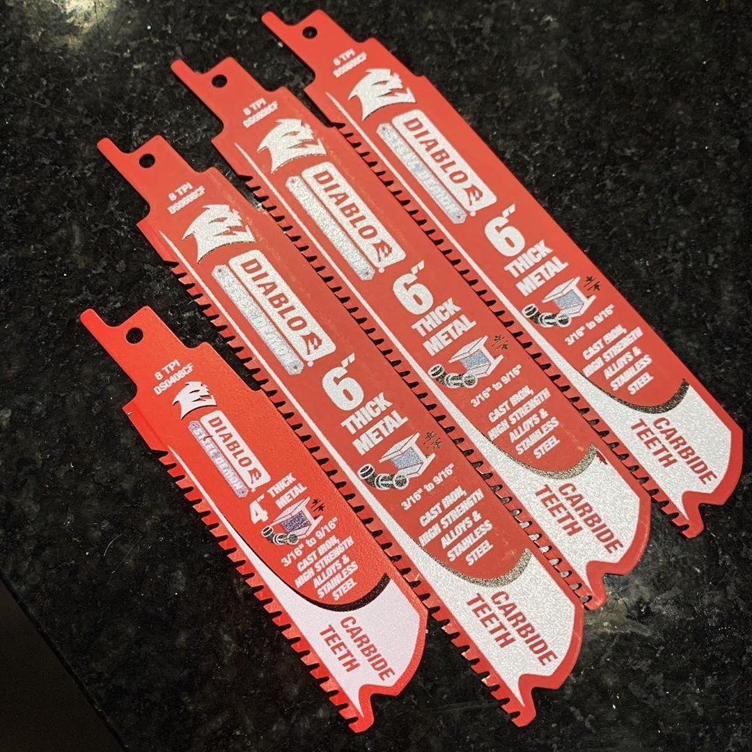 DiabloTools's tweet photo. From @overkillgarage:
...
"Finally replenished my stash. These blades are AWESOME! -β
#sawzall #milwaukee #milwaukeetools #diablotools #hackzall #tools #fabrication #metalwork https://t.co/FdopeY0lI9