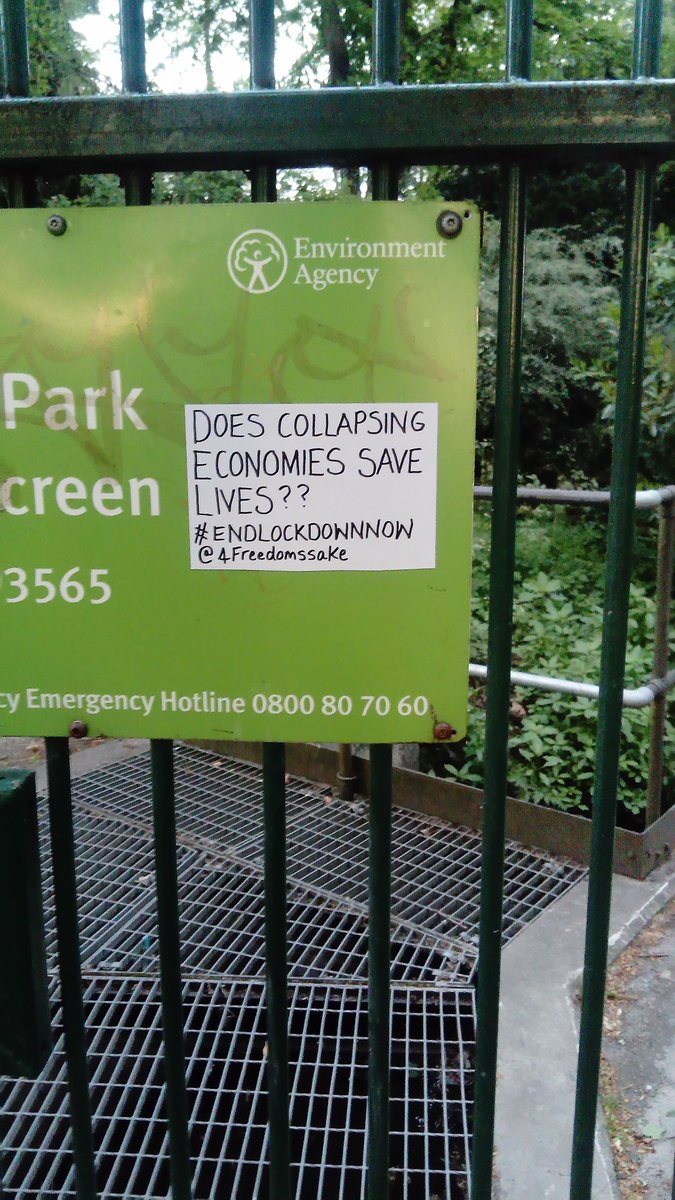4FreedomsSake's tweet photo. We got up to a bit of #SundayStickering asking Mancunians some #uncomfortablequestions! 

#Manchester #LockdownExtended #BorrisHasFailed
#EndLockdown #LockdownProtests #EndTheLockdown #EndLockdownNow
#DailyBriefingUK https://t.co/nhgq2IvweW