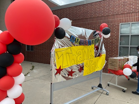 YWLAArnoldGirls's tweet photo. #YWLA admin loves their teachers! They honored them on Friday with a drive through luncheon and bags of goodies! Thanks also to @ywlagppta for the bag of goodies you gave out to staff! #ywla #ywpn #gpisd #GPISDstillLearning #WeAreGPISD #ywlateachersrock https://t.co/IR1mA9UAX9