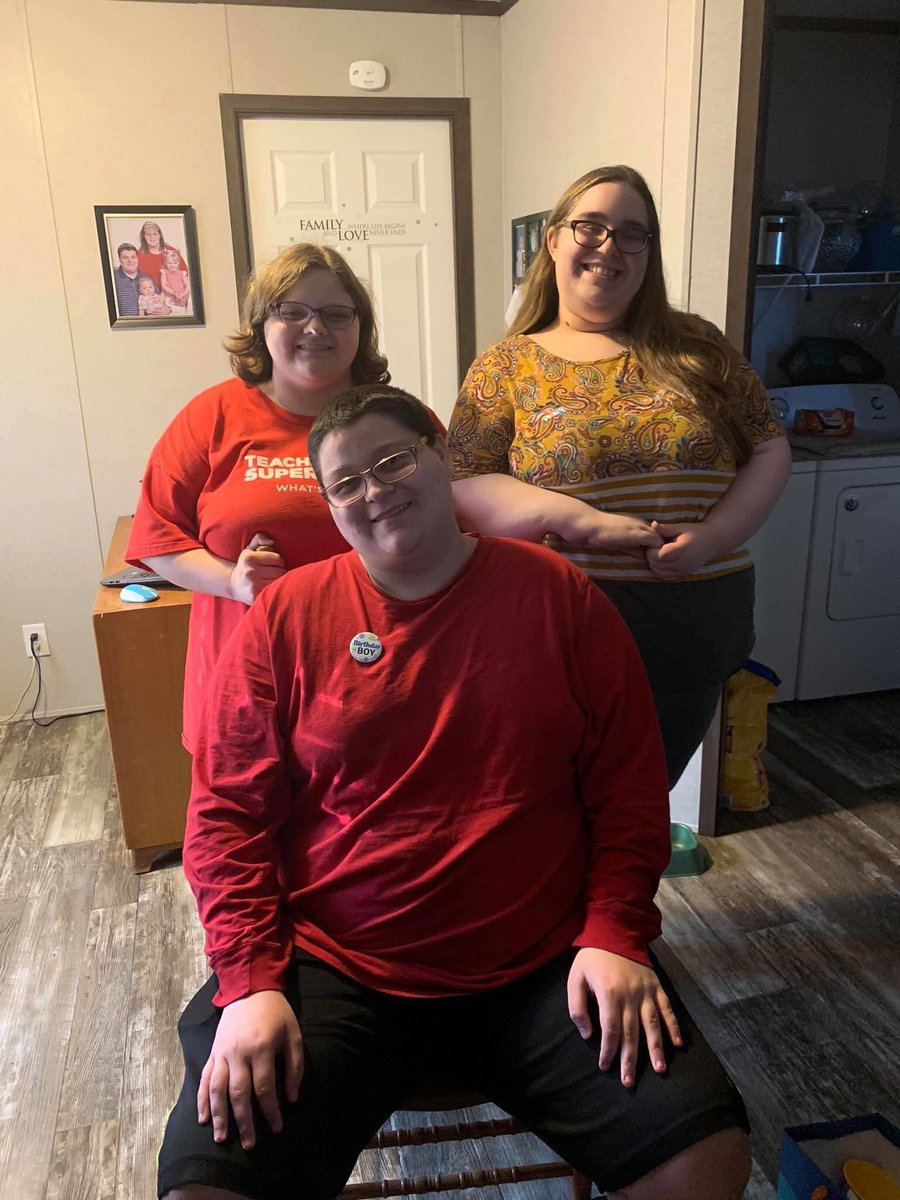 KateHasSpokenx's tweet photo. My brother just turned 17?!? Where does the time go? https://t.co/8g0QSu2QMa