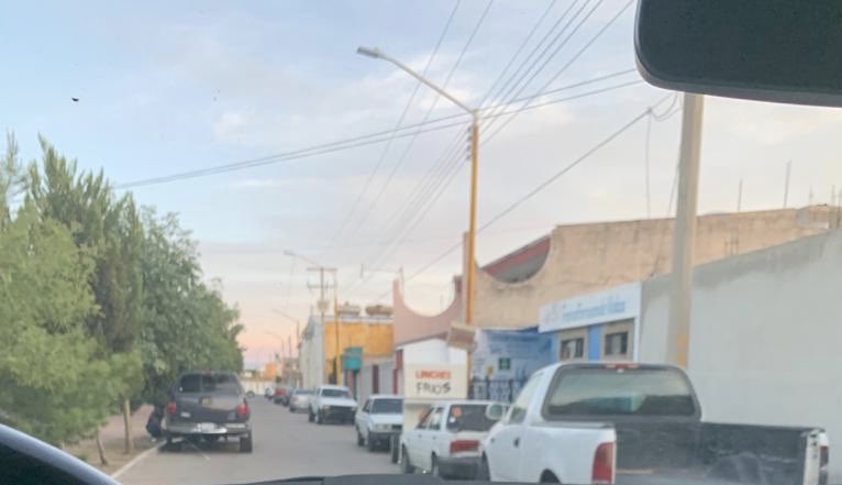 anabusadodedgo's tweet photo. Puede más el lidercillo Elías Frias que la policía municipal ? desde que llegaron con su anexo ya no es segura esa calle @DMSPDGO @AntonioBrachoM @Acrewdgo @canal10durango @luizork @JorgeSalum https://t.co/M0Dq7LWTX1