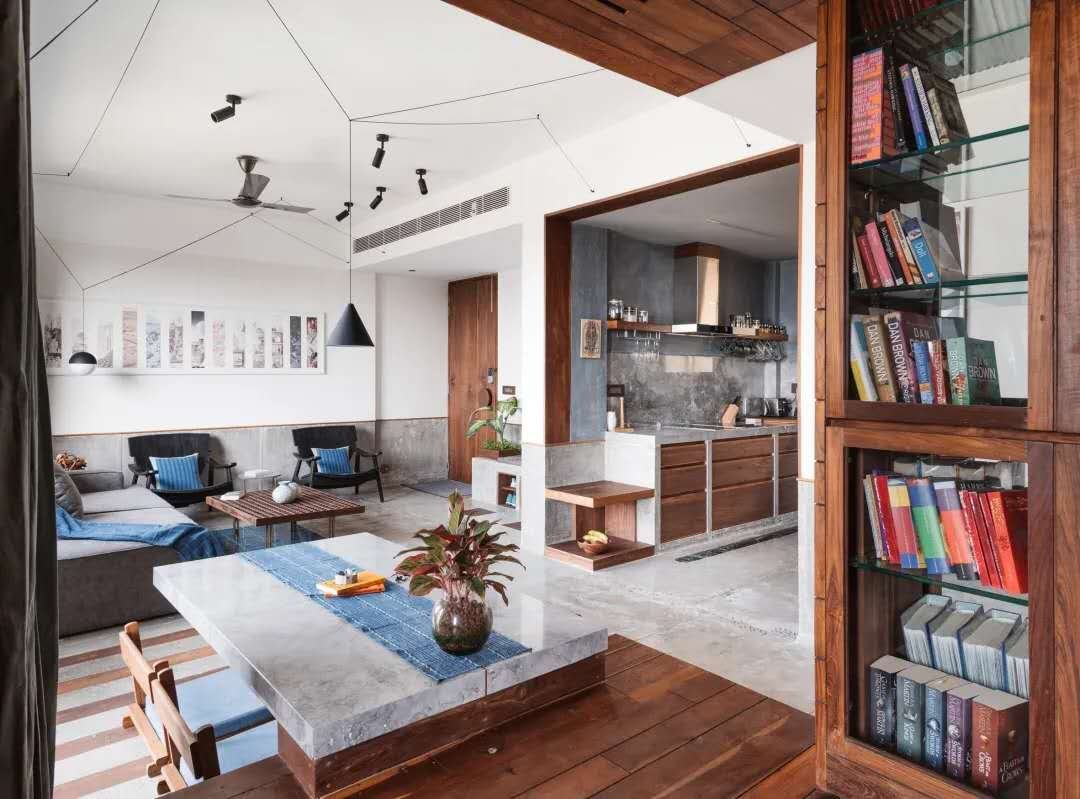 #langria #homedecor #idea
This is the house located in India, the whole house has no interior doors, looks spacious and transparent.

The light wall color gives a cool feeling to the heat of India, the blue color as the highlight to comfort eyes. 😉