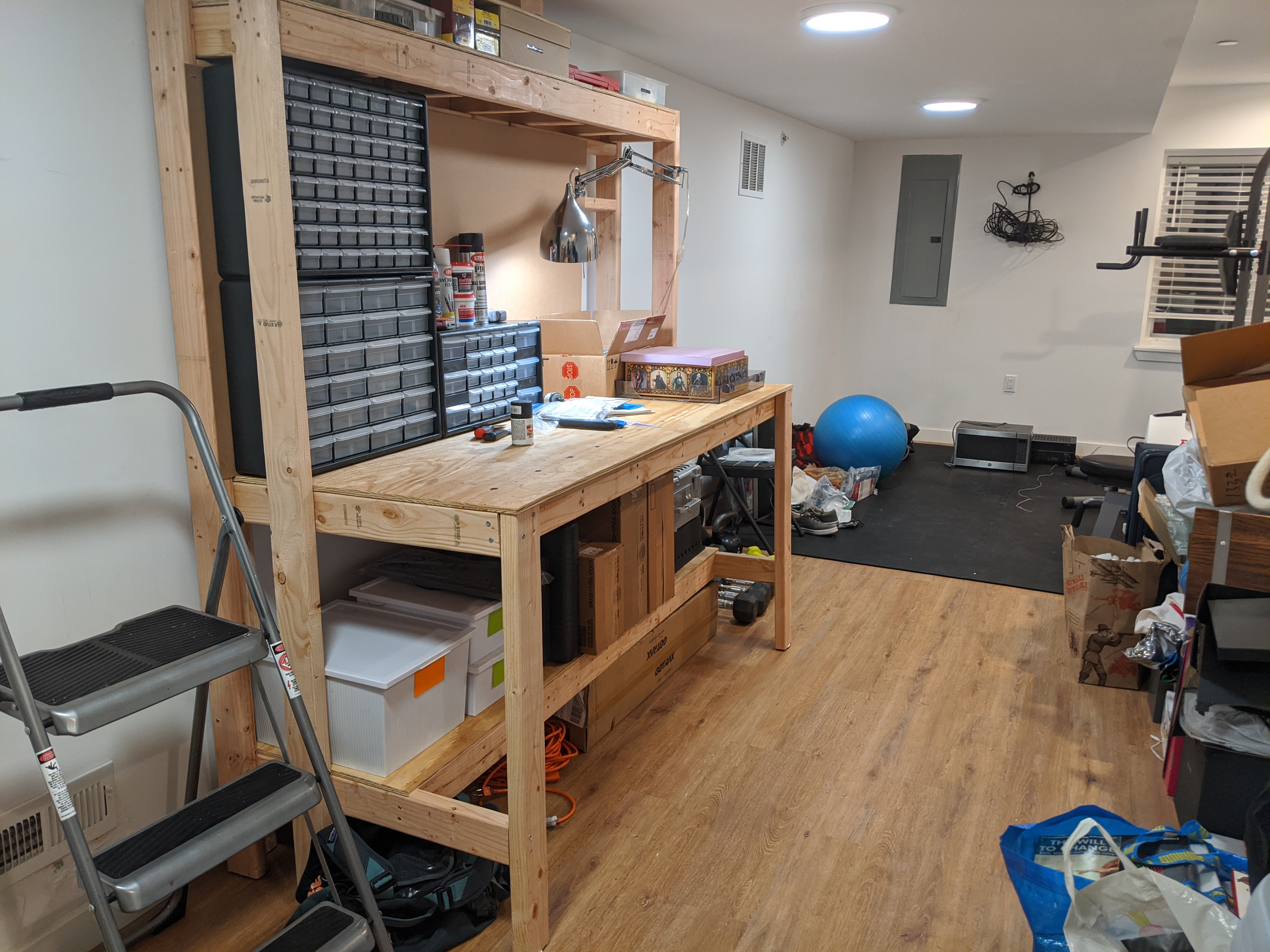 Lego workbench online