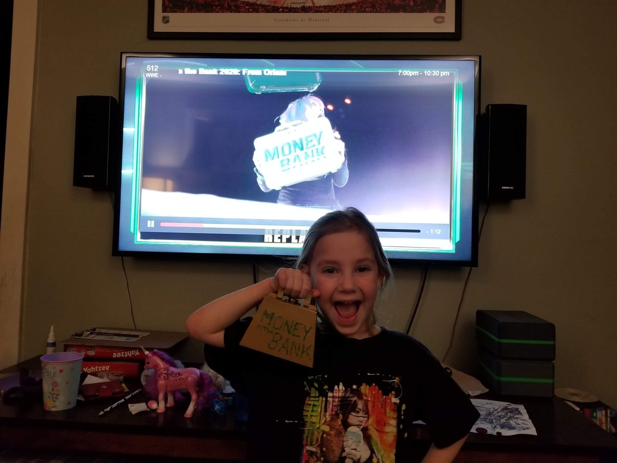 duchbaggio's tweet photo. CONGRATULATIONS @WWEAsuka!! Right?!?!? Right?!?!? #EasyPeasy #KaylaJean was is so excited! Good luck to her getting sleep! #MITB #WWE #NoOneIsReady #WrestlingFamily @tali__d https://t.co/KbS6tE5Ag2