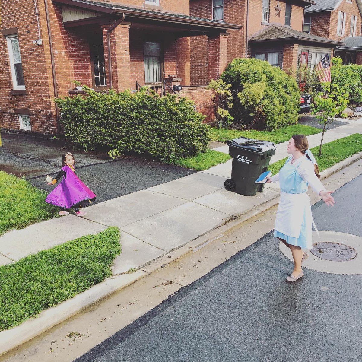 Fear can challenge us to understand that change can be beautiful.But maybe the worst thing to fear is what we let die inside of us, that is, if we let it. So we are making sure that won’t happen. Today we chose to live, love, and DANCE! goforgood #welovemom #letuslive #goforgood