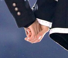 A thread of taejin holding hands in various ways