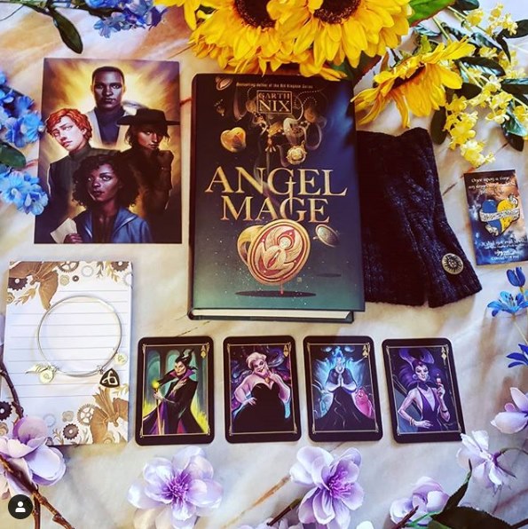 CLCannonAuthor's tweet photo. Wanna know my absolute favorite crate? @LitJoyCrate! They have the coolest items, &amp; special edition books, + they have a growing community of #booknerds just like me! Get your 1st box w/$5 off when you use my link! 
➡️https://t.co/8hCud4jSG7 ⬅️
#yareads #amreading #bookrecs https://t.co/IcdMqnVuHR