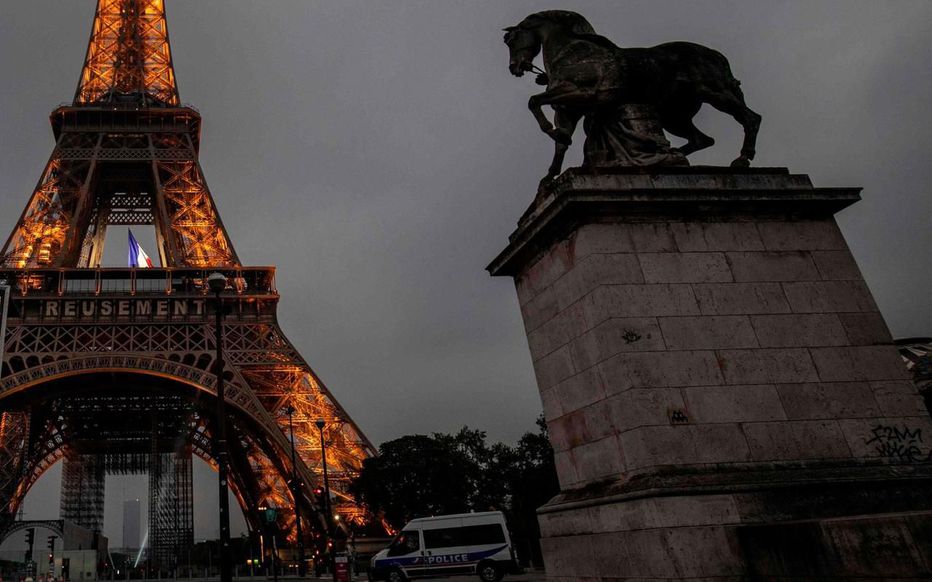 le_Parisien's tweet image. Une mystérieuse odeur «de soufre» envahit Paris et sa région et inquiète des Franciliens leparisien.fr/paris-75/une-m…