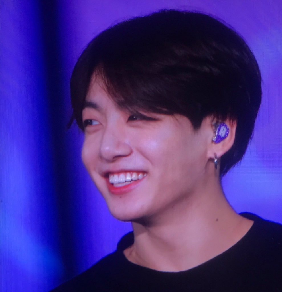 JUNGKOOK CUTEST SMILE