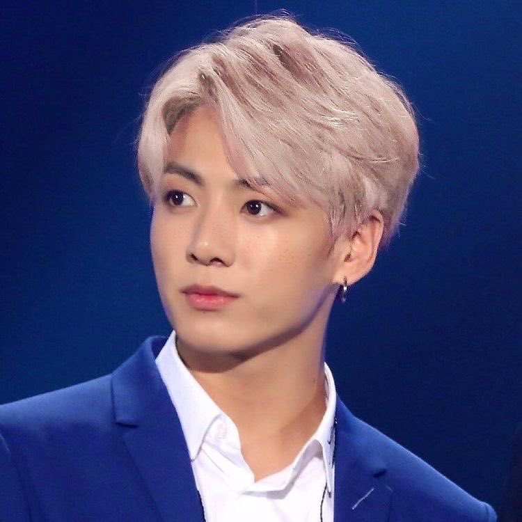 photo Jungkook Blonde Hair Weverse twitter
