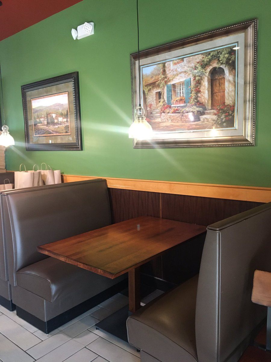 LexiWilsonTV's tweet photo. Salmeri’s Italian Kitchen in Fort Mill, South Carolina is gearing up for tomorrow’s reopen of indoor dining. Owners say they opened this restaurant two weeks before the pandemic started, they’re excited for tomorrow. @wcnc https://t.co/tZfTRZH1KA