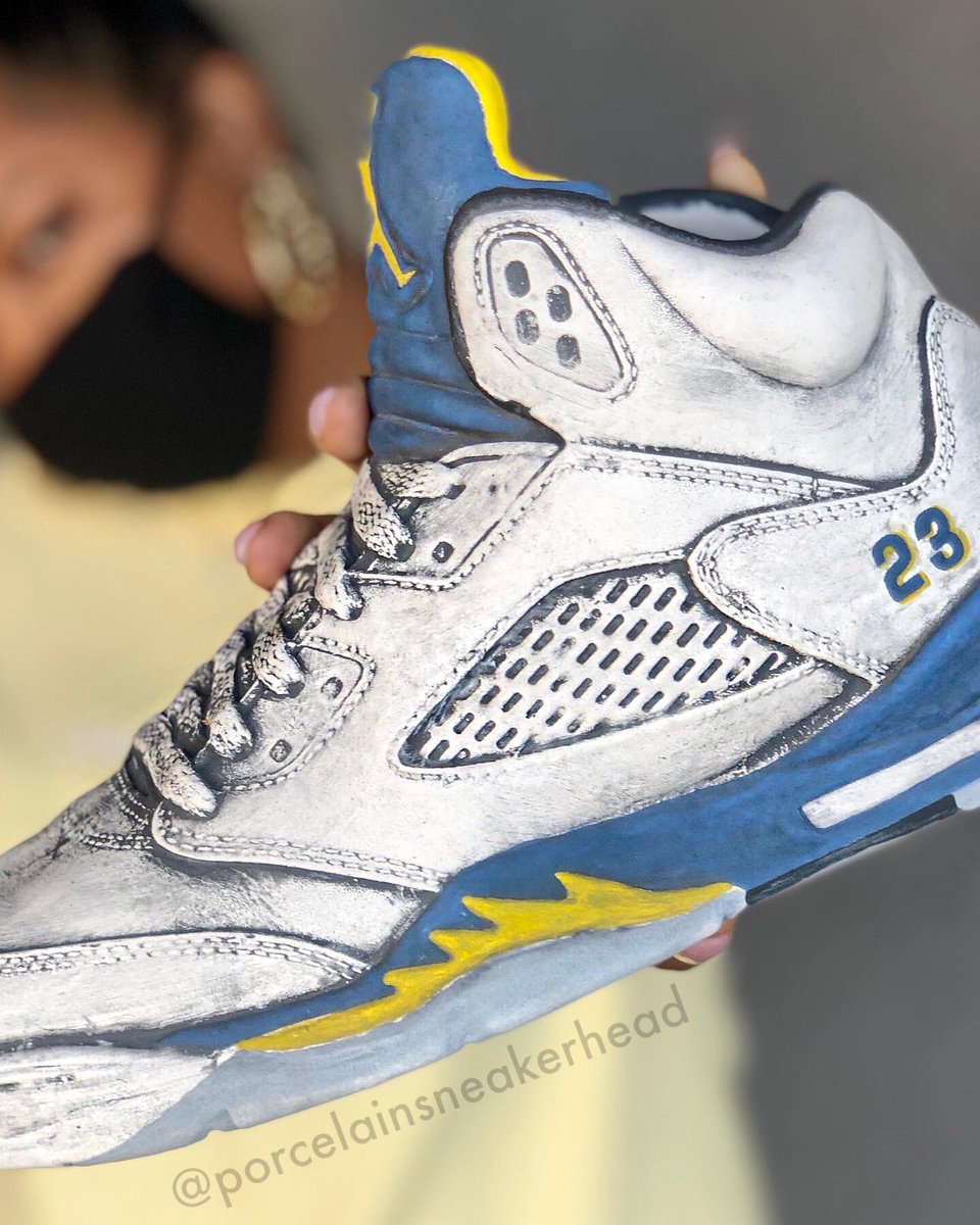 PorcelainSnkrhd's tweet photo. Currently workin on these for my next #restock !
—> https://t.co/IwKQn0sTqY
#jordan5 #laney5 #porcelainsneakerhead
@snkr_twitr @SOLELINKS @SnkrCulture https://t.co/kCO3rUD4tz