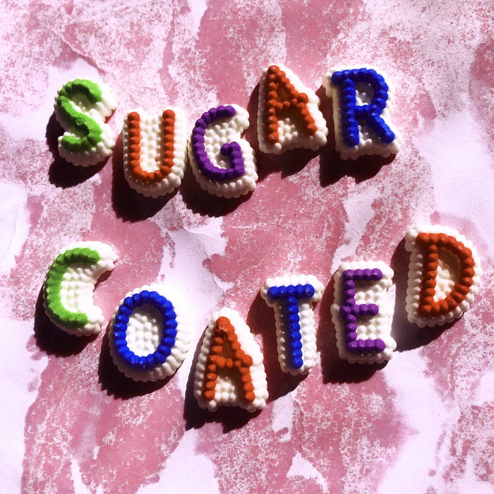 Le duo Pleasure Curses a partagé la vidéo de son dernier single “Sugar Coated“.

La chanson figure également sur For Home PDX, vol 1, une compilation dont tous les bénéfices iront...romu.rocks/2020/05/electr…