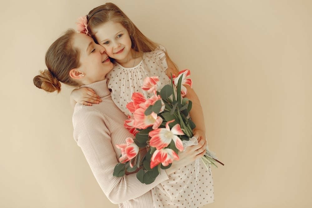 MaddRegina's tweet photo. Happy mother's day to all the mothers out there! To those mothers that have lost a child to drunk driving, we support you. Don't drive high, for your and other's mothers. #maddcanada #donotdriveanddrink #MothersDay https://t.co/oGcc56Tk45