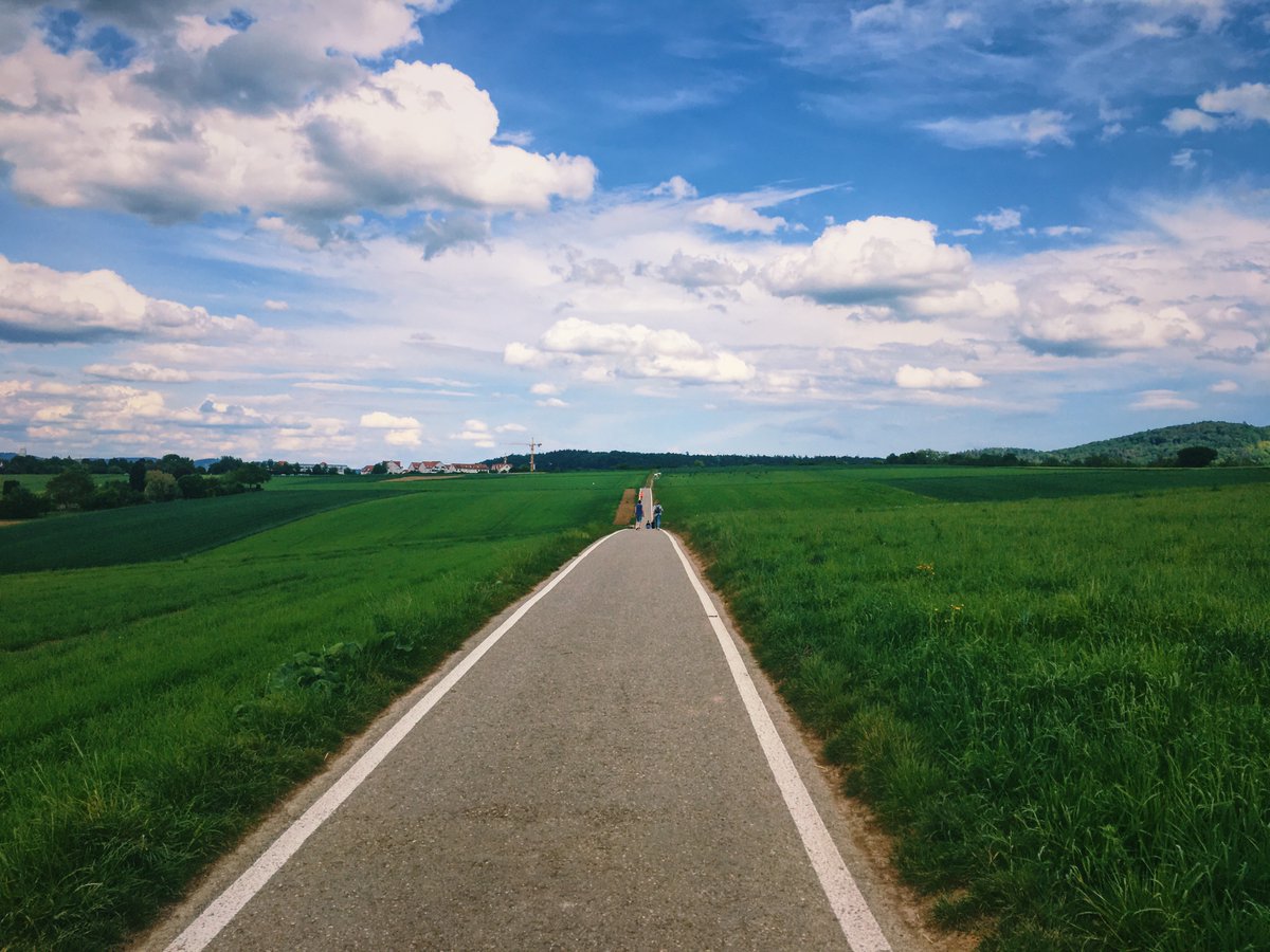 moritzw's tweet image. Today I planned my #roadbike tour with the @CyclOSMorg layer in #brouter. Fantastic way to see seperate bikepaths, surface type (striped = gravel) and national bikeroutes at one glance. Great work done by the @CyclOSMorg and #brouter team!