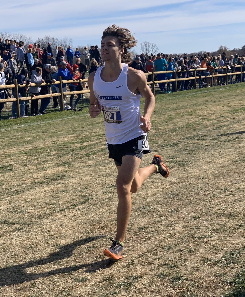 ChrisKauf11's tweet photo. Harley-you are funny, creative, and athletic. We are blessed that God allowed us to call you our son. Excited for your future at KU studying Architecture – Rock Chalk Jayhawk! Congrats! #LutheranGrad2020 https://t.co/w83QuoCmDf