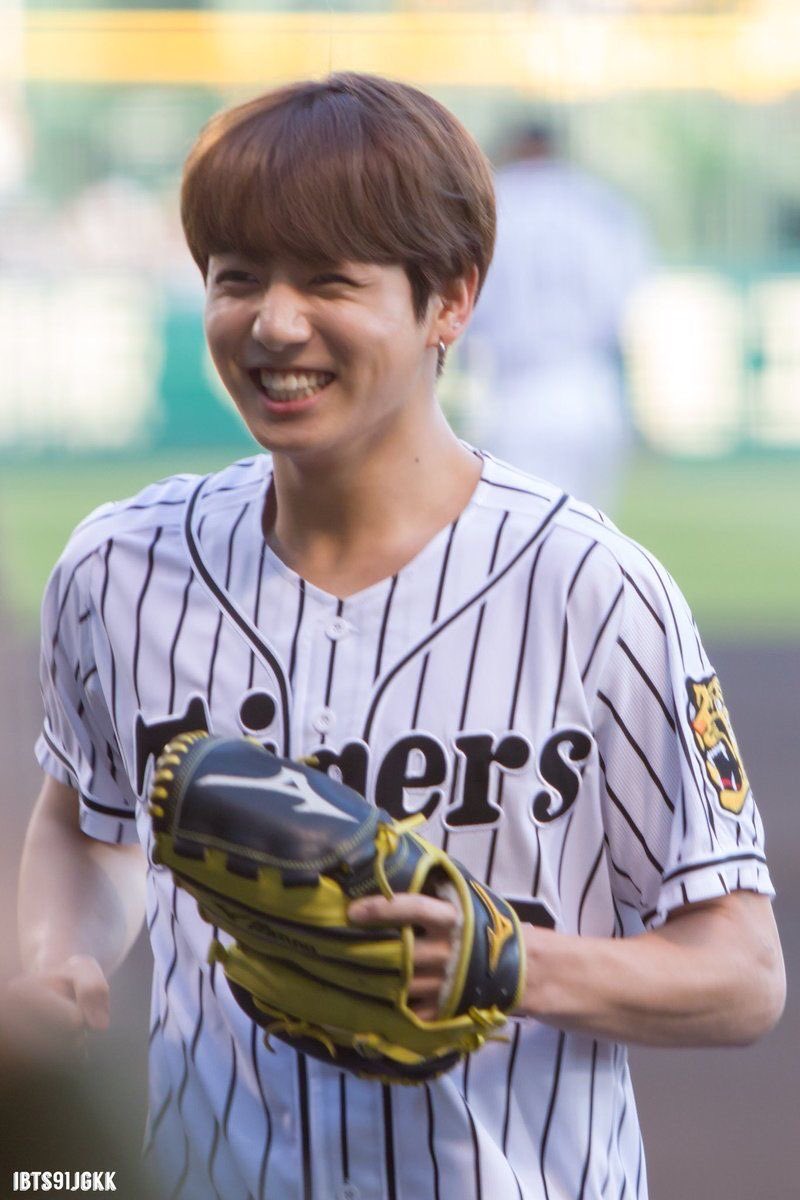 when he smiles? jungkook best boy