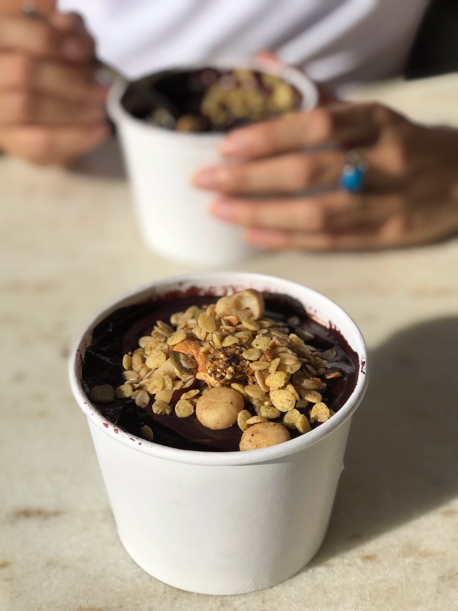 rio4fun's tweet photo. Video Novo no ar!
Comida do Pará + nosso açaí favorito do Rio! 💜😋✨ #rio4fun #rio4food #açaí
https://t.co/LmKrJvwiDs https://t.co/VqhMHsiRsx