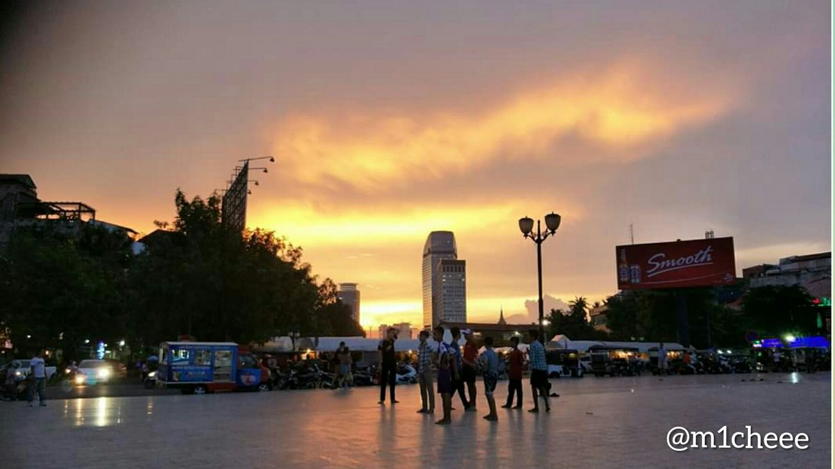 Sunset @ Phnom Penh, Cambodia #travel  #travelpics  #photograph  #sunset  #cambodia