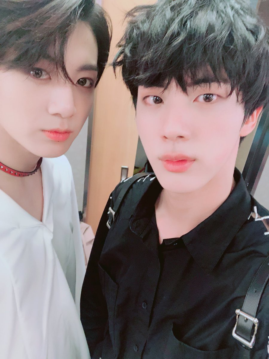 I HAVE TO PUT THIS HERE BC JINKOOK HELLO??? ARE U REAL??