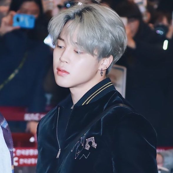 defsysl's tweet photo. jimin loves his hyung, jaebeom loves his dongsaeng so much https://t.co/A2oAnLdMec